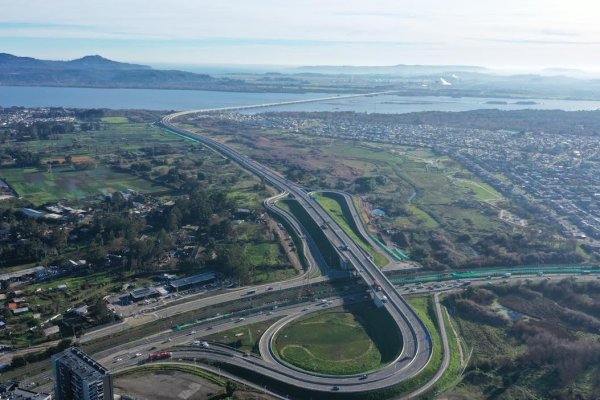 Puente Industrial sobre el río Biobío, en Concepción, cumple su primer año de operaciones con 5,5 millones de tránsitos y 950 mil vehículos