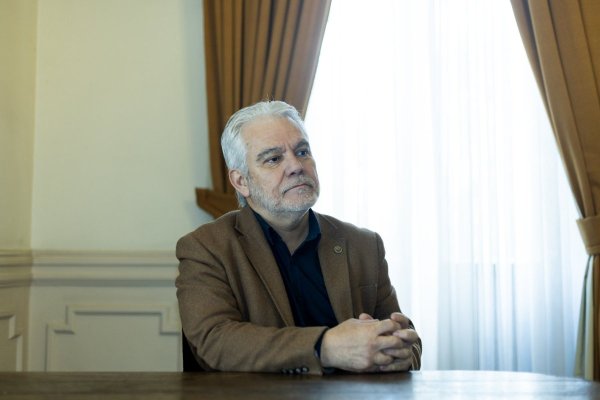 Empleados fiscales entran al debate por la reforma al empleo público: proponen modernizar la evaluación de desempeño y piden mayor estabilidad para los contratas