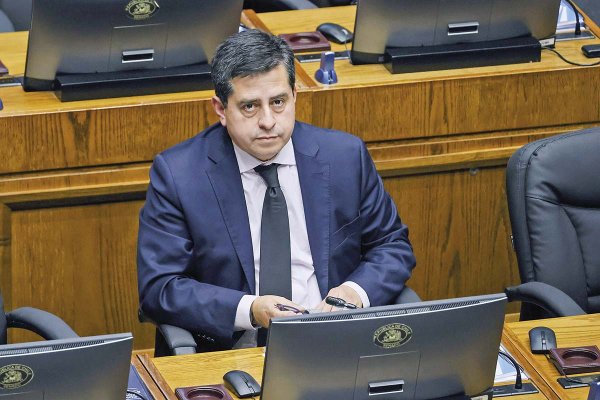 "Quedamos desfasados, entonces por eso tenemos un tema regulatorio que debiera abordarse con prontitud", indicó el parlamentario. (Foto: Aton Chile)