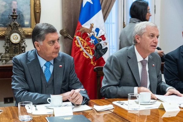 Kast se reunirá con el director de la Dipres para reforzar incentivos a crear empleo en el Presupuesto 2027