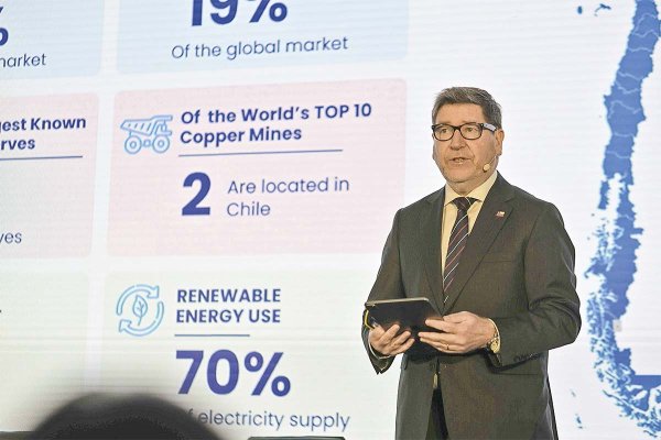 El biministro de Economía y Minería, Daniel Mas, en el Chile Day en Londres.