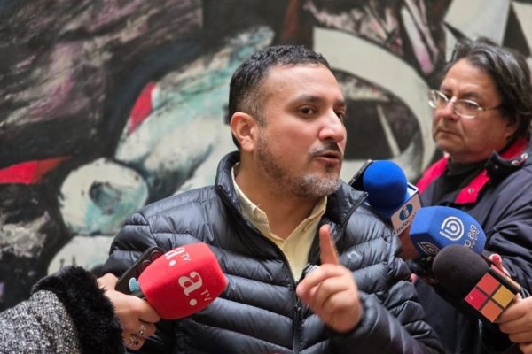 Oposición insta al gobierno a que “se deje ayudar” para salir de la compleja situación económica y laboral