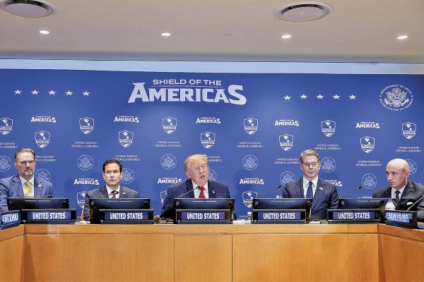 “Esta es la alianza más grande y poderosa para la seguridad que jamás se haya convocado”, dijo Trump. Foto: Reuters