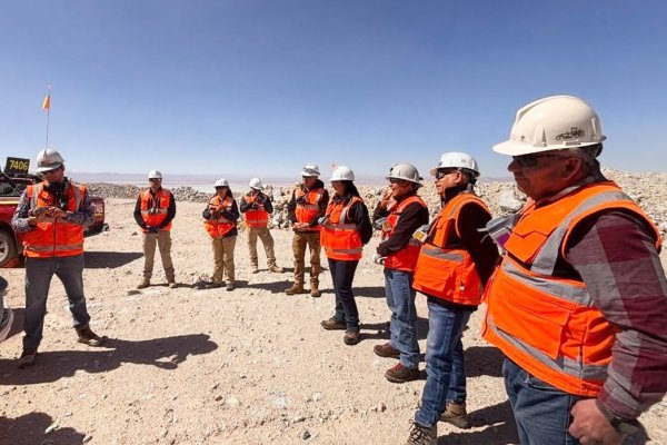 Equipo de Contraloría encabezado por Dorothy Pérez llega a faenas de Codelco en Antofagasta por investigación sobre cifras de producción