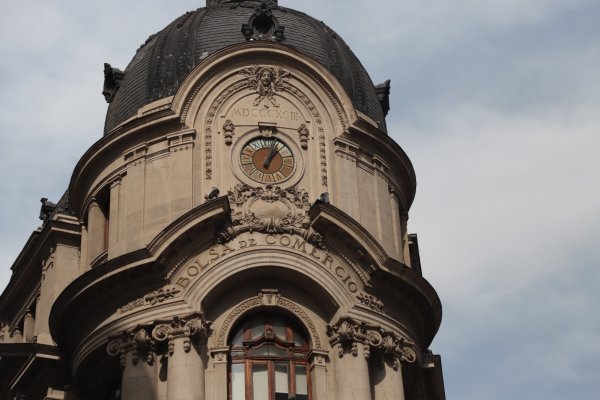 IPSA cae fuerte y pierde los 11.300 mientras siguen las ventas globales ante al auge de las tasas largas estadounidenses