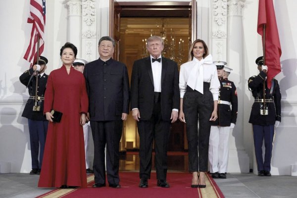 Es la primera vez en 11 años que un presidente de EEUU da la bienvenida a un líder extranjero en la Base Conjunta Andrews. (Fotos: Reuters)