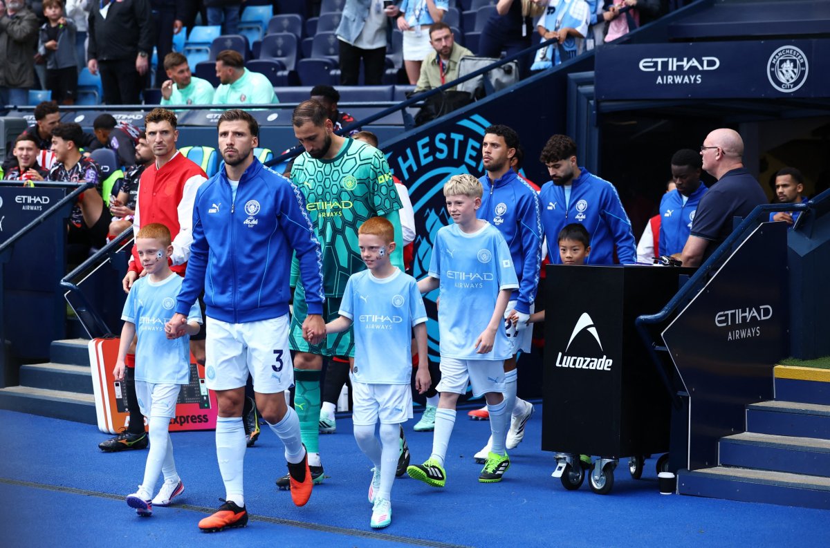 Manchester City queda al borde de una histórica sanción si es declarado culpable de infracciones financieras en la Premier League