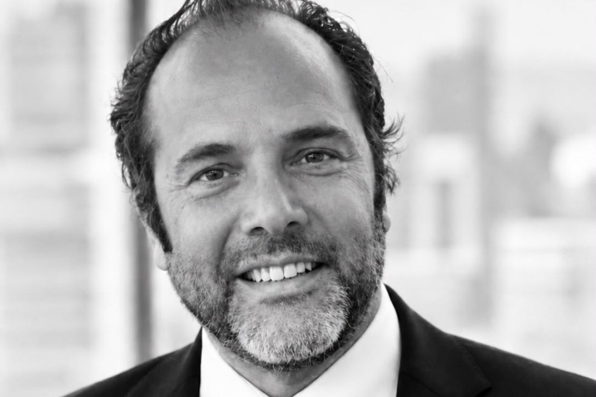 El presente de Cristián Araya: entre sus negocios inmobiliarios en España y la multa de la CMF a A&C