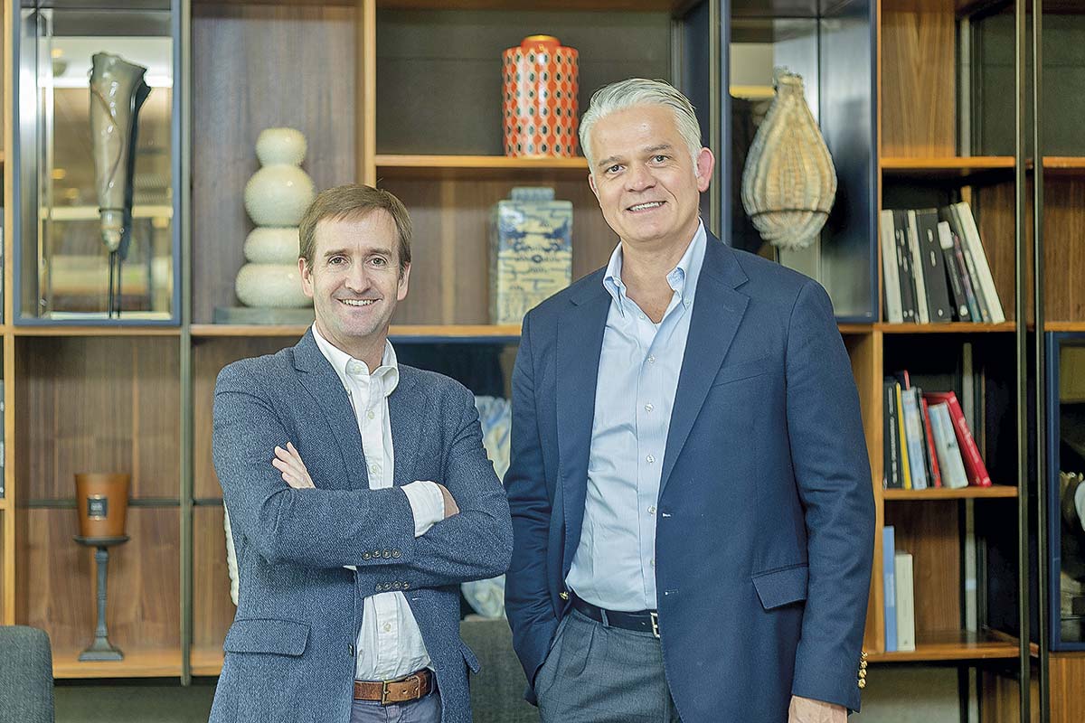El presidente de Fiordo Austral, Rafael Ariztía, y el co-CEO de Saria, Tim Schwencke. Foto: Verónica Ortíz