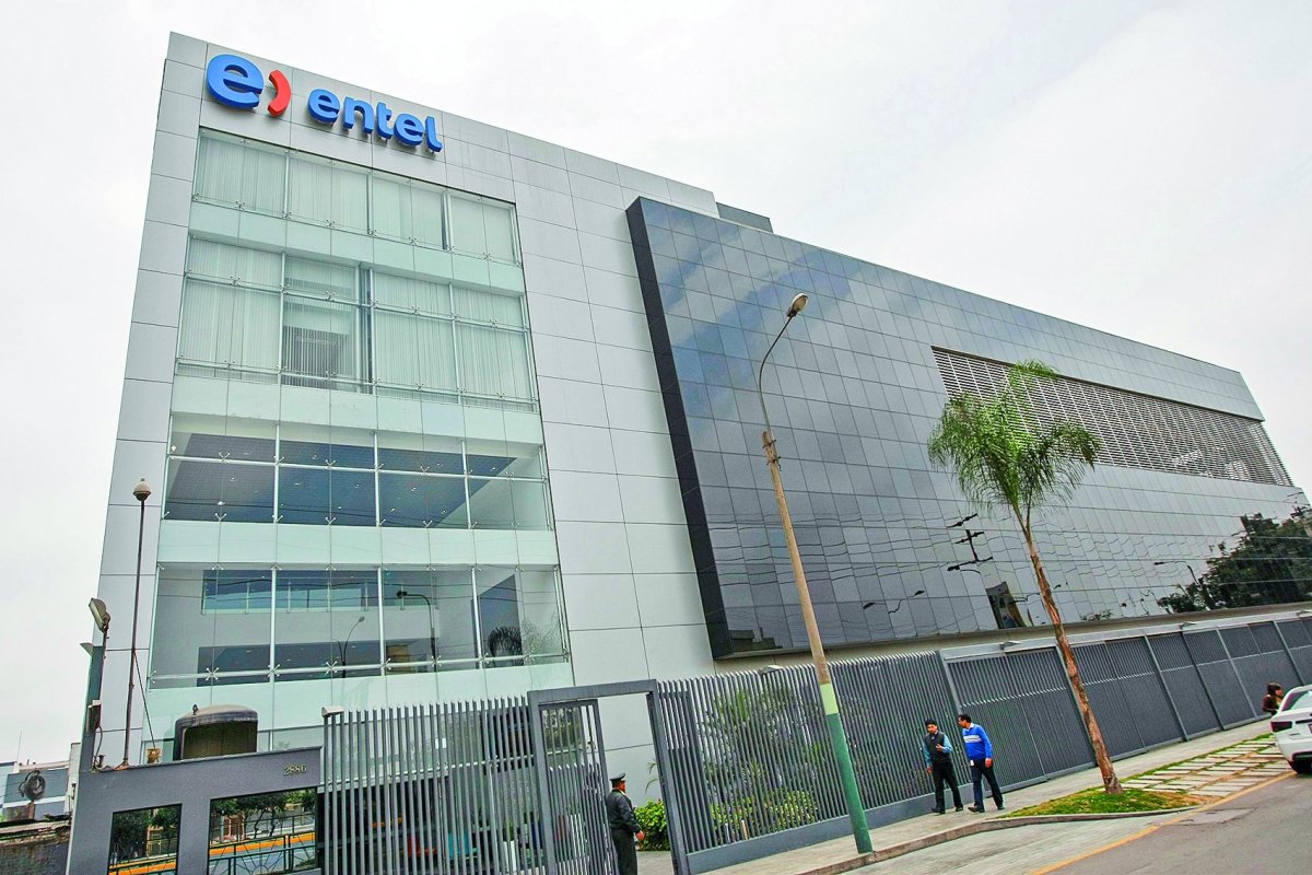 Clientes de Entel en Perú casi igualan a los de Chile y la firma apunta a ampliar su base de pospago