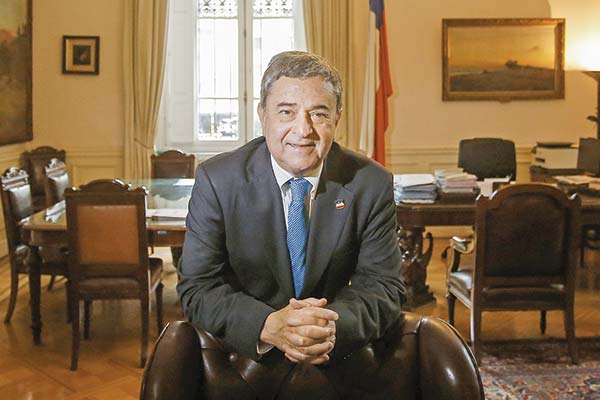Embajador Coloma confirma asistencia de Kast a Cumbre Iberoamericana en España y apela a estrechar lazos a pesar de diferencias políticas