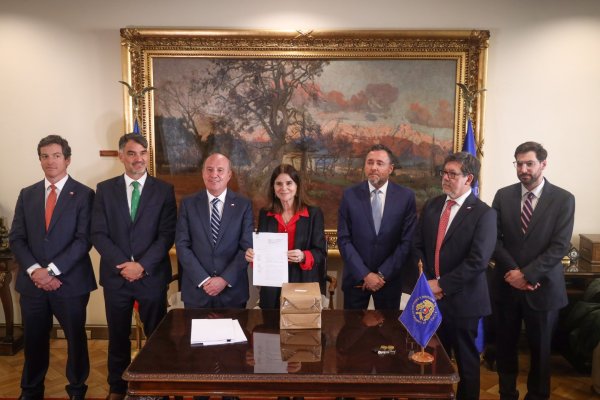 El Presupuesto 2027 ya ingresó al Congreso y Quiroz defiende el alza de gasto de 1,5%: “Es coherente con nuestra meta de consolidación fiscal”