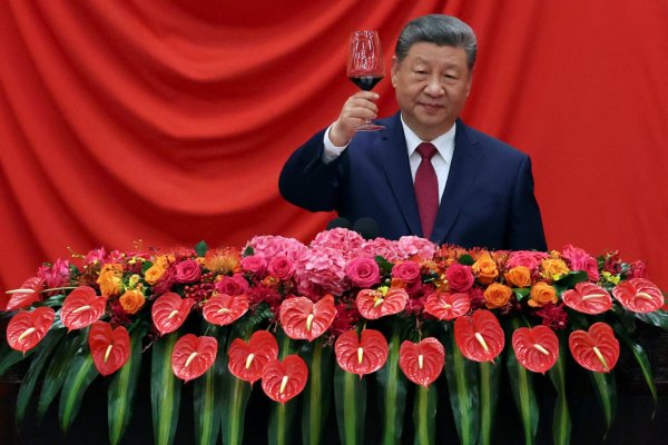 Xi destaca la resiliencia de la economía china y pide esfuerzos para cumplir las metas