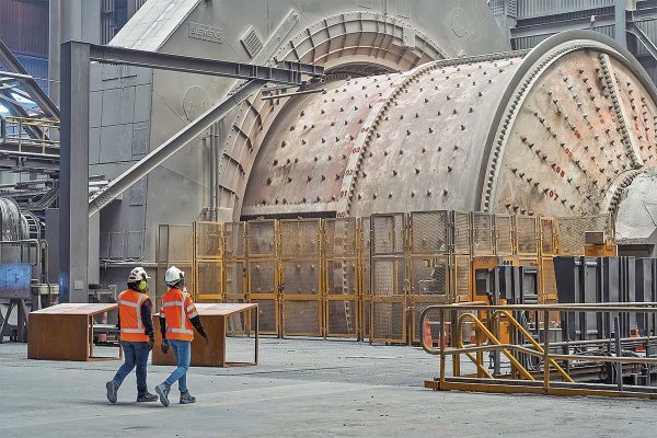 Sindicato de supervisores de Escondida rechaza última oferta y aprueban la huelga con 95% de adhesión
