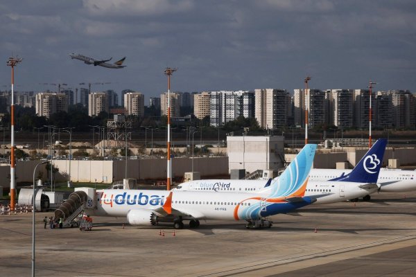 El vuelo FZ1073 de Flydubai cubría la ruta de Dubái a Tel Aviv. En la imagen, aviones en el aeropuerto internacional Ben Gurion. (Foto: Bloomberg)