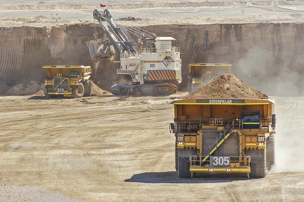 La economía arriesga una nueva caída en agosto y el mercado asume un PIB cada vez menor para 2026