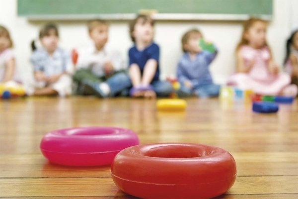 ChileMujeres propone nueva fórmula para financiar sala cuna y reducir impacto en cuentas individuales del Seguro de Cesantía