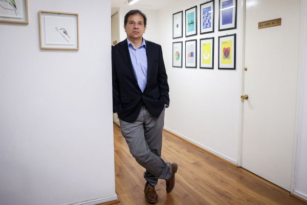 El académico reconoce que el gobierno está en una situación compleja, pero asegura que todavía está a tiempo de revertir las expectativas económicas. Foto: Manuel Urzua