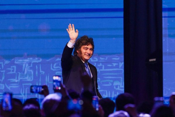 "Pasaportes dorados": Argentina anuncia programa de ciudadanía por inversión