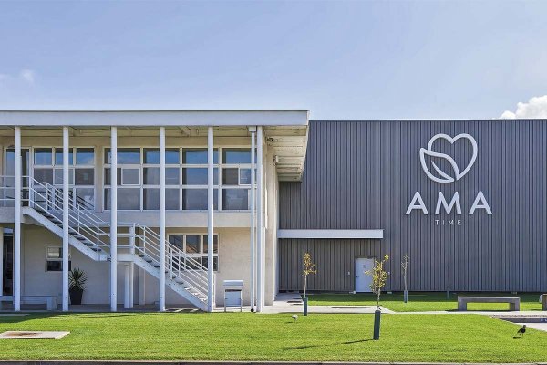 Fondo ligado a rama de los Luksic y Carlos Eugenio Lavín vende participación en AMA a francesa Andros