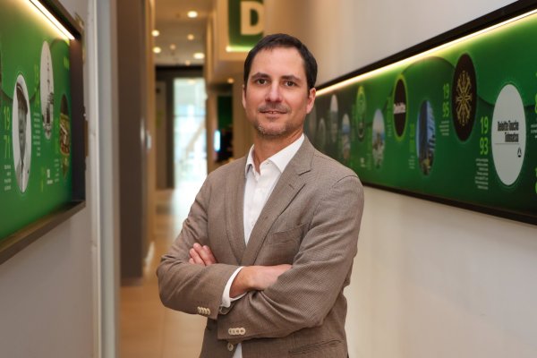 Deloitte mueve la "grúa" y ficha a exAbif para reforzar su área de riesgo financiero