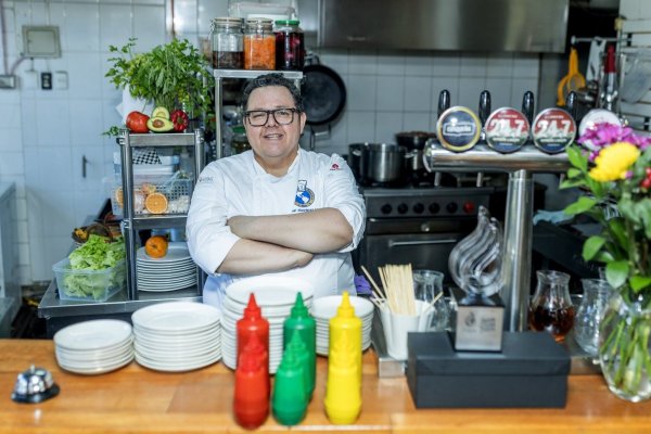 Axel Manríquez: La cocina sin pretensiones de un chef cinco estrellas