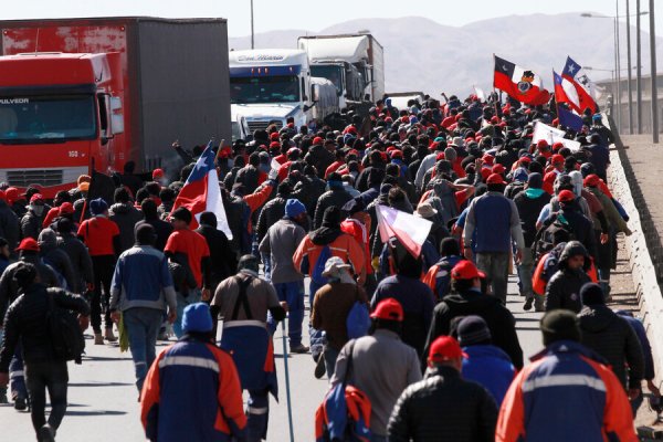 Escondida lanza oferta final a sindicato: $ 28 millones líquidos por trabajador y plazo hasta este martes para aceptar