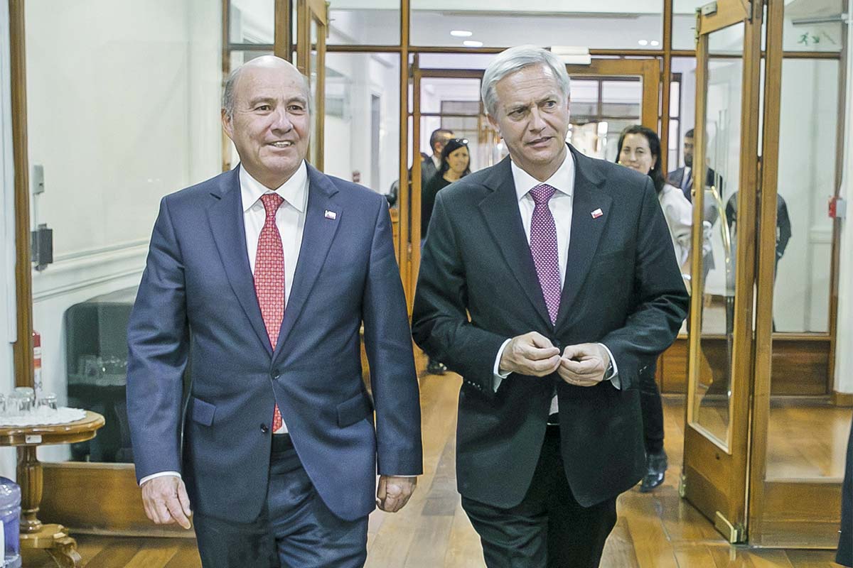 El manejo económico de la dupla Kast-Quiroz fue parte del análisis del grupo de exautoridades de oposición. Foto: Ministerio de Hacienda