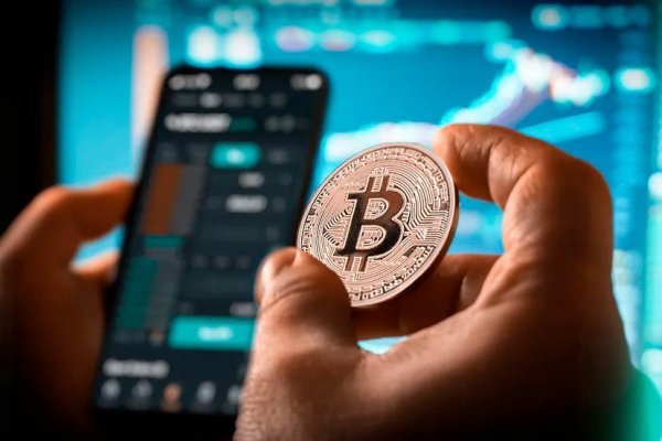 Bitcoin: un año después de tocar el cielo