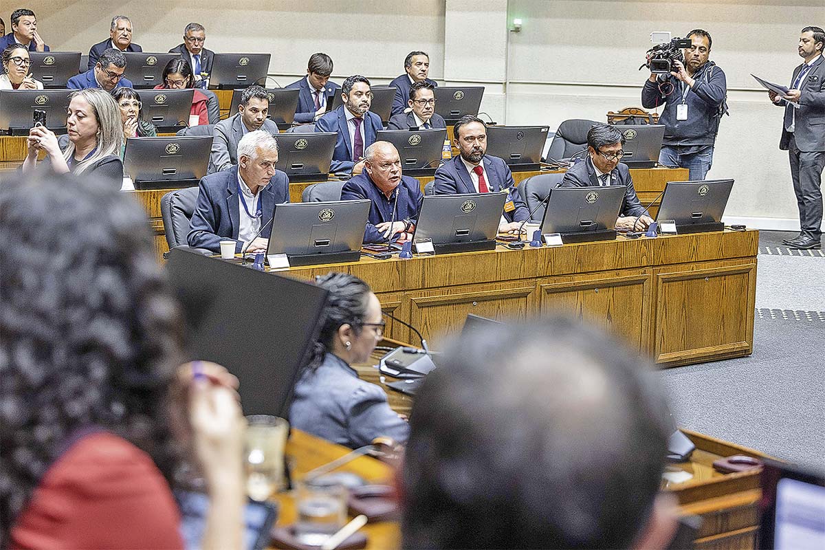 La subcomisión resolverá este martes el desempate. Foto: Senado