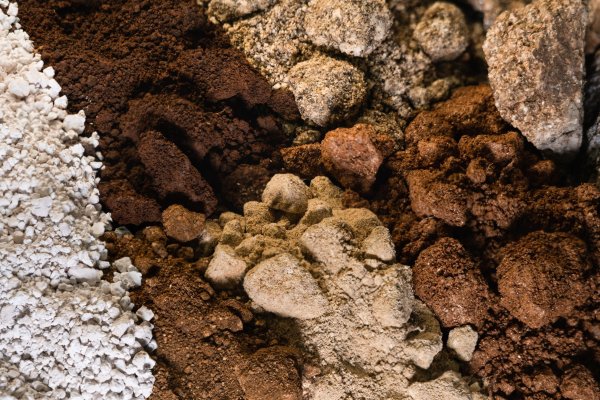 Minera canadiense aumenta en casi 90% su inversión en proyecto de tierras raras en Penco