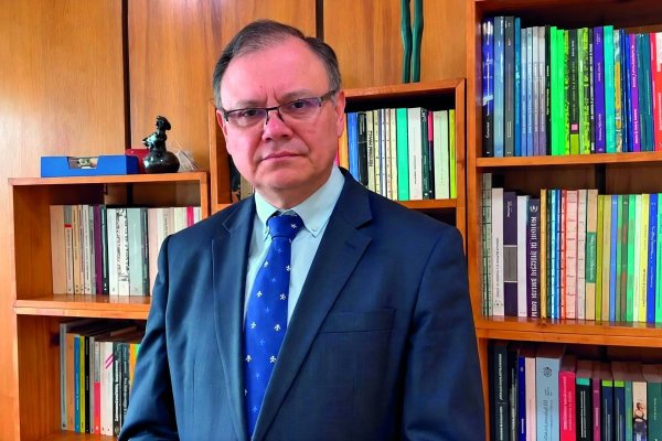 Osvaldo Corrales, vicepresidente ejecutivo del Cruch: “Es una mala noticia que se contraiga el presupuesto en ciencia, tecnología, conocimiento e innovación”