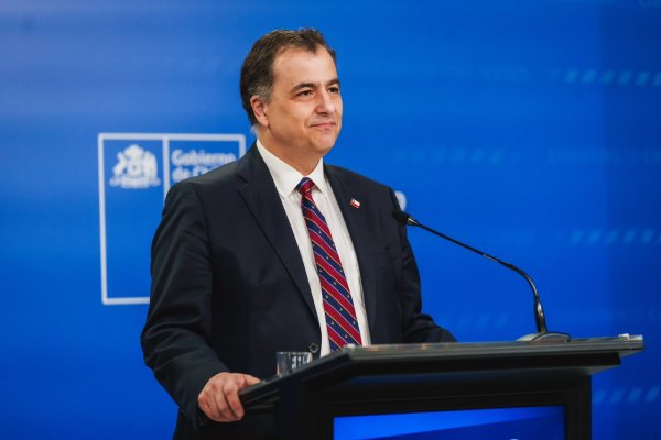 Arenas llegó temprano a La Moneda para una reunión con el Presidente José Antonio Kast y el biministro del Interior y titular de la Segegob, Claudio Alvarado.