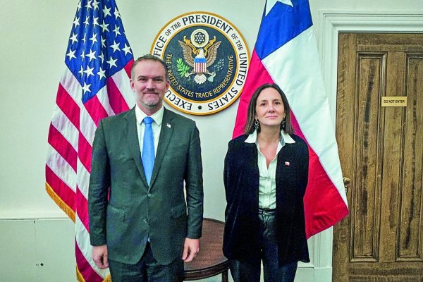 La subsecretaria Paula Estévez y el representante comercial de EEUU, Jamieson Greer.