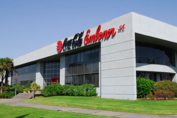 Embonor más que duplica utilidad a septiembre por mayores ventas y contención de costos