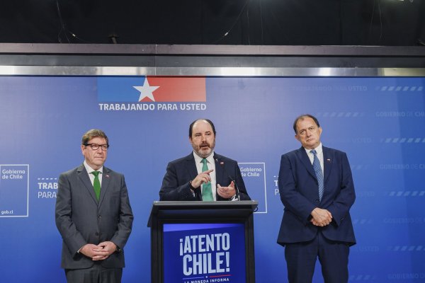Rau admite que cifras de desempleo “no son buenas”, llama a parlamentarios a avanzar en sala cuna universal y la crisis se aborda en La Moneda